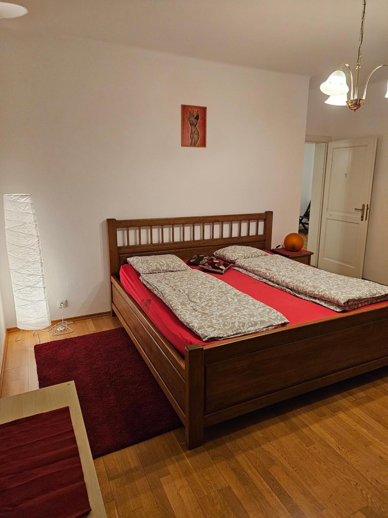 Laxmi Happy Home In Historical Prague Phòng bức ảnh