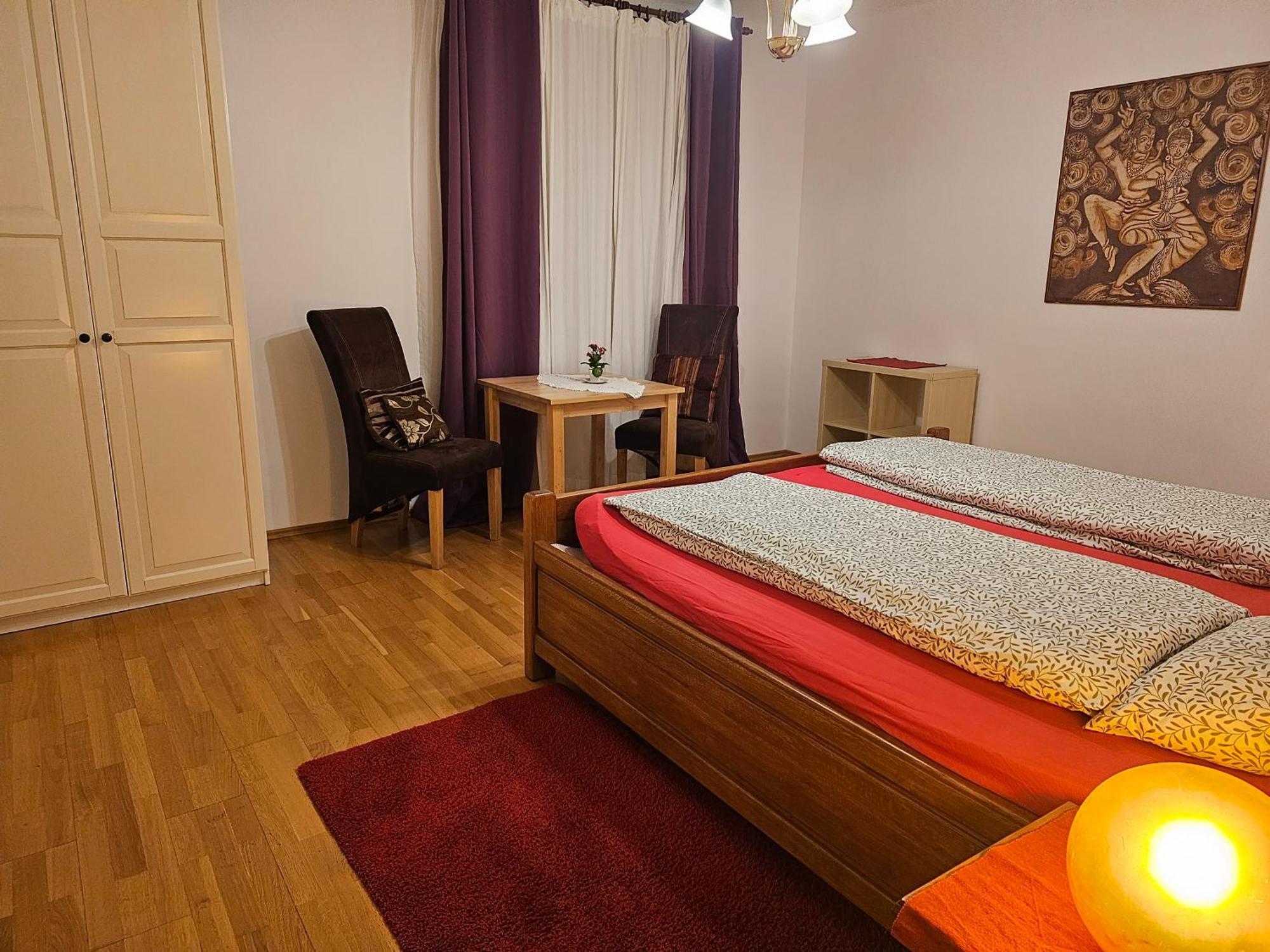 Laxmi Happy Home In Historical Prague Phòng bức ảnh