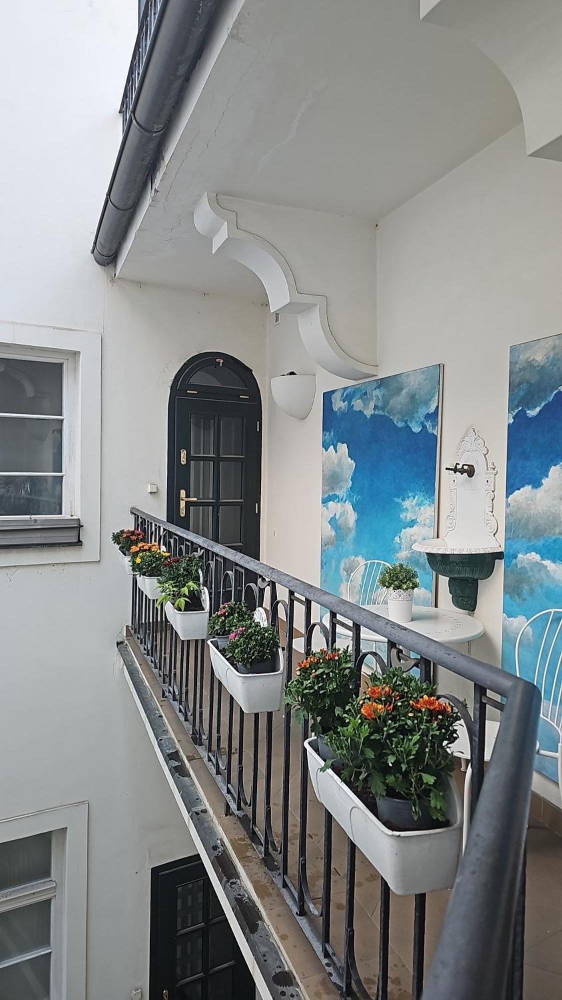 Laxmi Happy Home In Historical Prague Phòng bức ảnh
